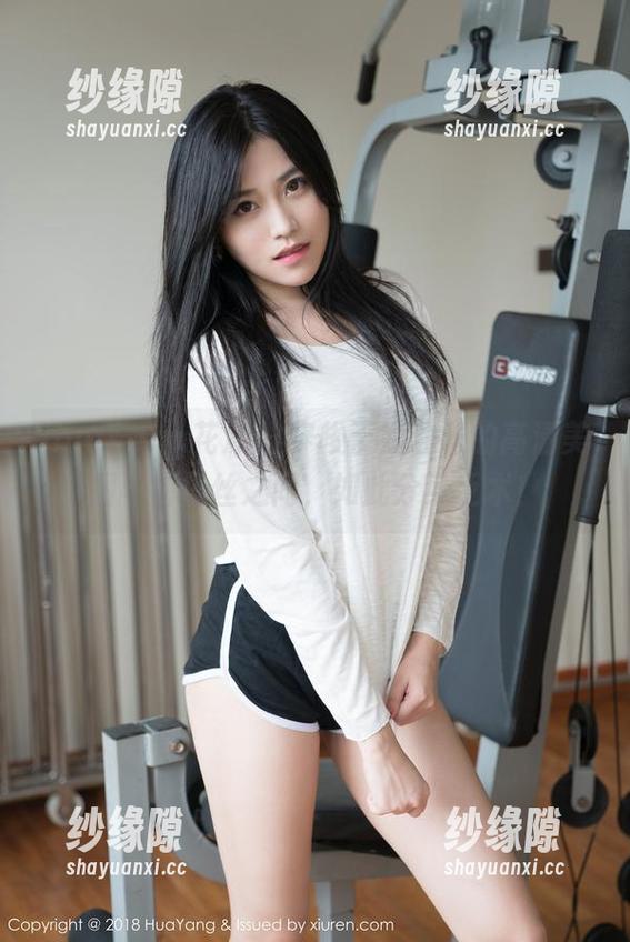HuaYang花漾-奶油米 HuaYang花漾 - 穿梭于奶油米的高清美图与裤里丝之间,如此分身乏术!