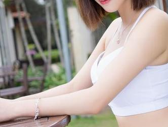 MiStar魅妍社 - 最新！王婉悠泳池，这张图片能让你水中遐想。