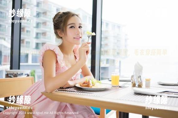QingDouKe青豆客-战姝羽Zina QingDouKe青豆客 - 战姝羽Zina的最新美图,毛衣穿搭简单又好看,这样就够了吗?