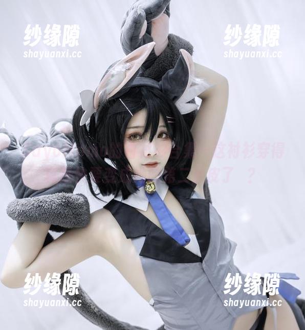 SayoMomo SayoMomo的白衬衫合集—这衬衫穿得真是快要变成她的第二层皮了嗎?