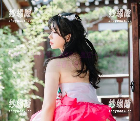 Sia(시아)的网袜在线独白：我这一生都在与穿搭斗智斗勇！