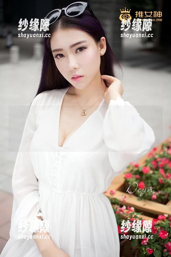 TGOD推女神-杨上萱 TGOD推女神 - 杨上萱的高清写真,川音的气息扑面而来,忽然有种想回校园的冲动。