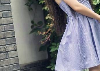 TouTiao头条女神 - JennyR的双人写真,定制的也是一种默契吧?