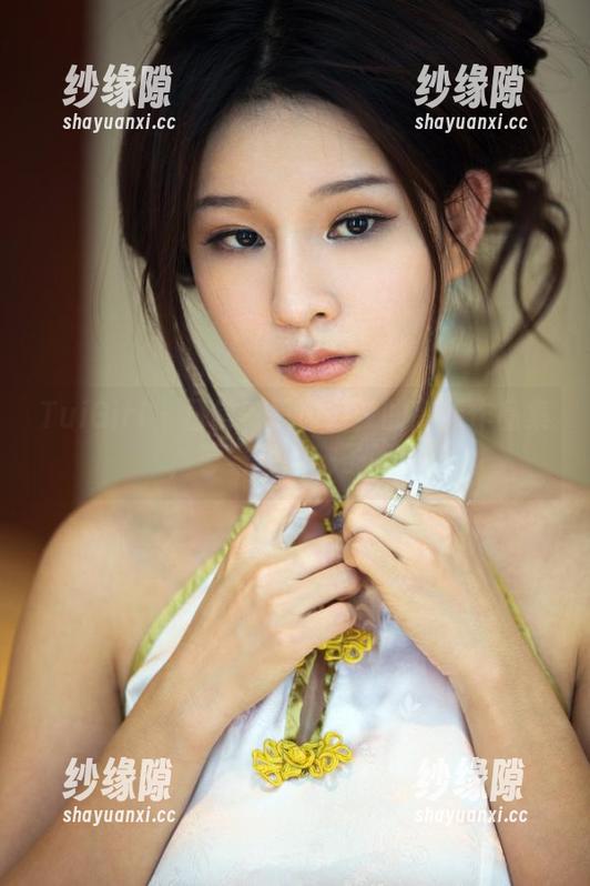 TuiGirl - 日常？是何何夕的高清作品集，等着我翻牌子呢！