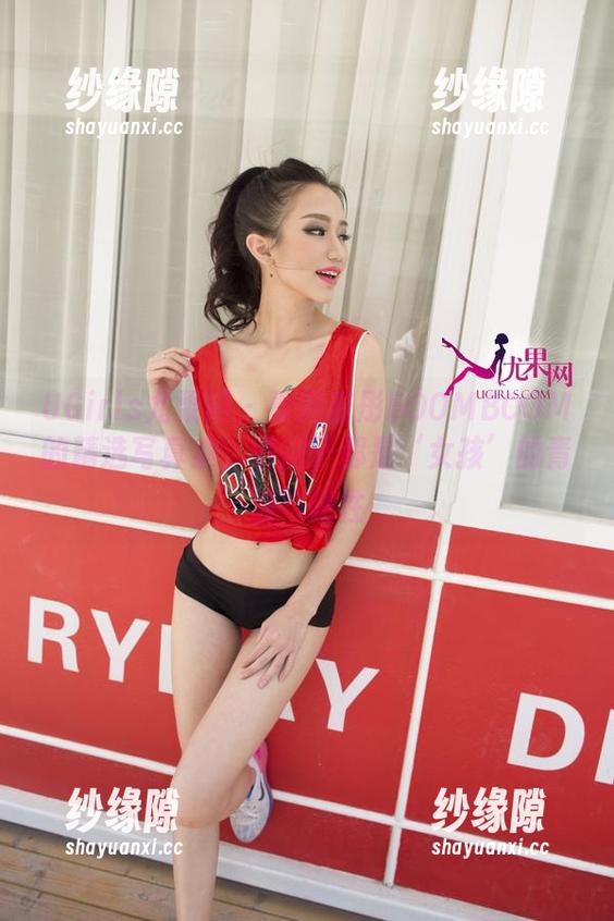 UGirls尤果网-若彤BOOMBOOM UGirls尤果网 - 看完若彤BOOMBOOM的精选写真集,满脑子都是‘女孩’的青涩与随性