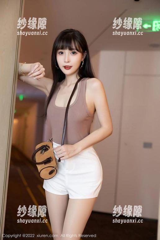 Xiuren秀人网-安妮Tess Xiuren秀人网 - 泳池里的安妮Tess和她的小冒险:谁能拒绝这样的私房图包?