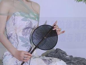 Xiuren秀人网 - 海南岛的徐莉芝Booty私拍,套图里的鲜嫩与海风