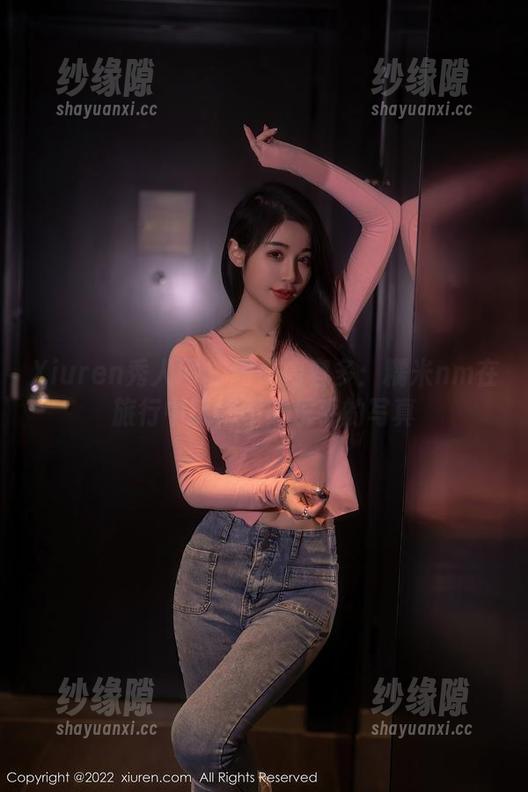 Xiuren秀人网-糯米nm Xiuren秀人网 - 图册内容多:糯米nm在旅行中玩得不亦乐乎的写真