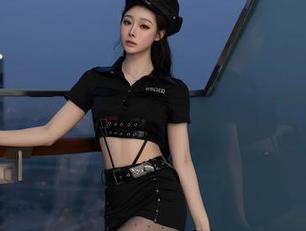 Xiuren秀人网 - 免费照片就要勇敢：金多娜的粉色照怎么有种‘不一般’的味道？
