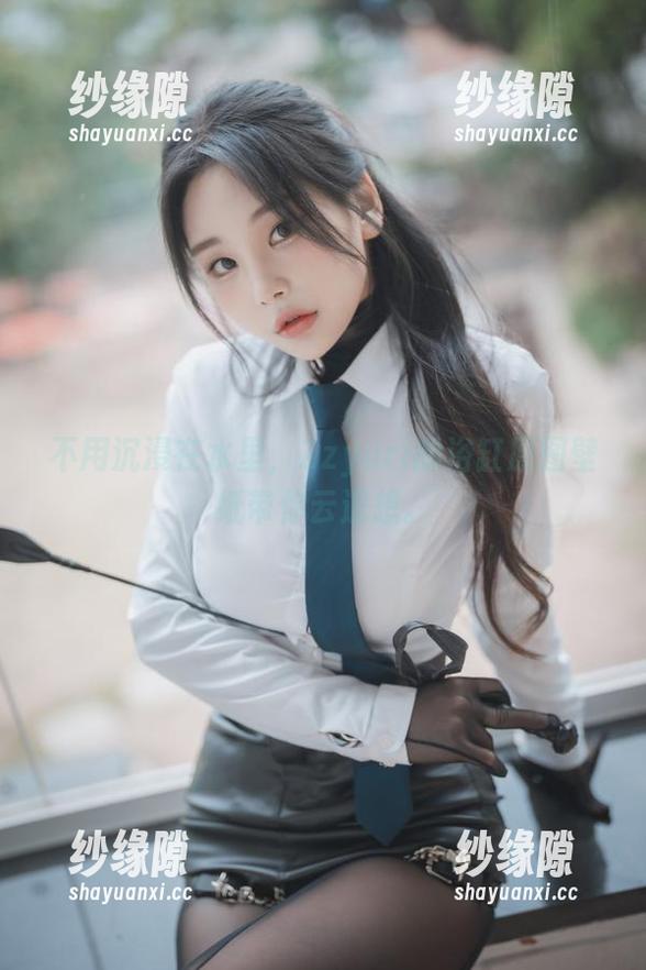 Zzyuri 不用沉浸在水里,Zzyuri的浴缸原图壁纸带你云遐想。