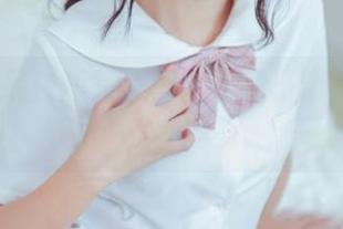lovely呆玄短裙美图:被裙子带跑的快乐!
