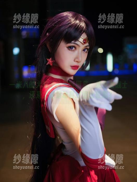 一米八的大梨子 一米八的大梨子的定制图集:美少女战士,还是穿着运动鞋打怪比较酷?