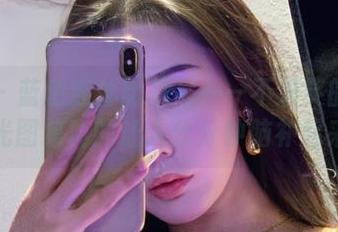 微密圈 - 蓝色连体比基尼——不爱笑的赛琳的无圣光图集真的让人分分钟脑补起来了。