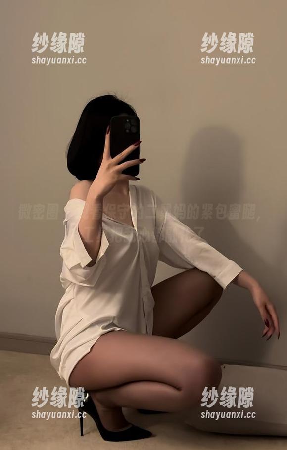 保守的二舅妈 微密圈 - 观看保守的二舅妈的紧包蜜腿,工具把我心都融化了