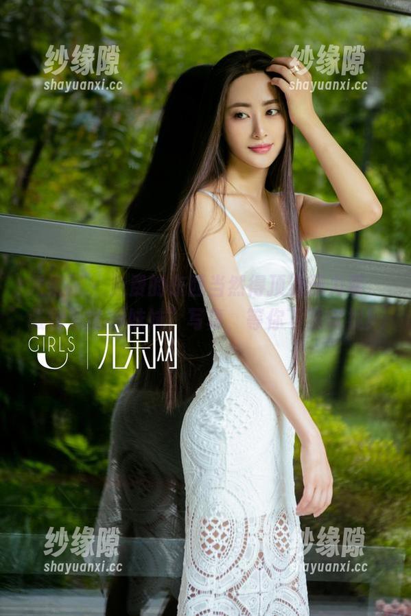 尤果网-张雪馨 尤果网 - 免费的东西当然得顶着压力看,张雪馨的“妹妹”写真,等你下载审视!