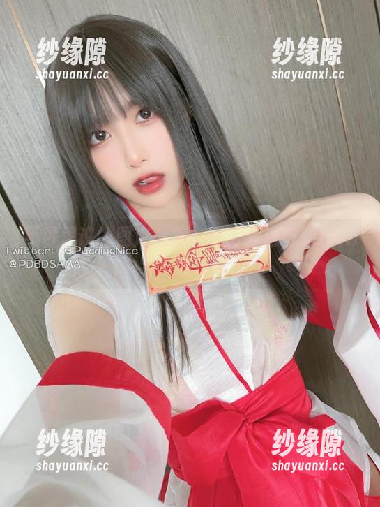 不可思议的图库之旅：布丁大法与Perohub宅女的日常分享