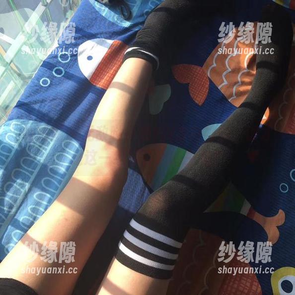 无敌哒小姨妈 微密圈 - 无敌哒小姨妈VS白衬衫,谁才是这一组写真里的主角?