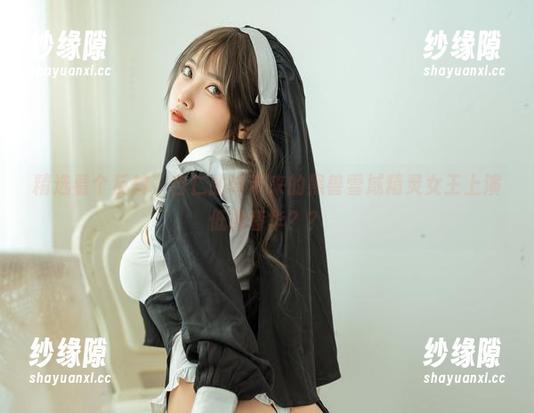 杏仁曲奇 精选看个反转,杏仁曲奇带来的黑兽雪域精灵女王上演低调奢华??