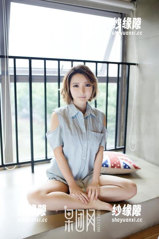 果团网-周妍希 果团网 - 周妍希的旅拍时代——原图也能当壁纸,谁还需要Photoshop?