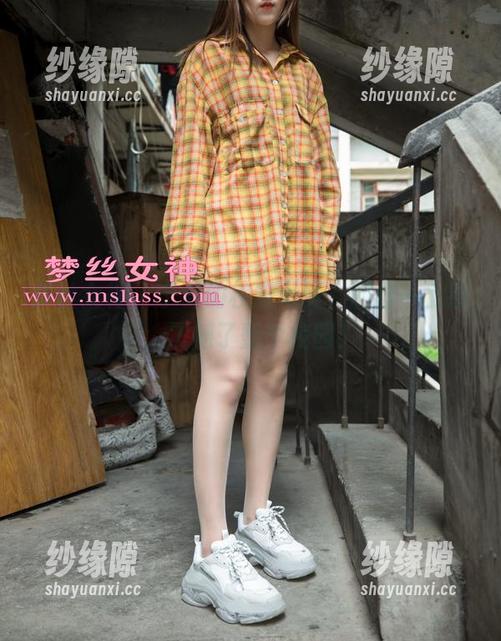 梦丝女神-宁夏 梦丝女神 - 宁夏的校服写真,网盘一上线,震撼了整个校园!