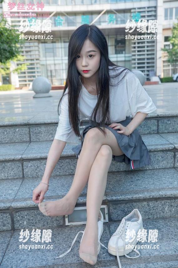 梦丝女神-王娇娇 梦丝女神 - 想看免费写真?王娇娇的圣诞组合真hin特别!