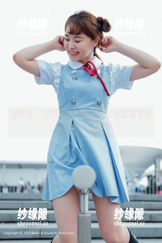波萝社 - 漫游在夏美酱的无圣光制服写真，像一场奇怪的梦