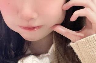 高清修女,炸酱沐沐不只是穿黑白。分享一下这独特的结合吧。