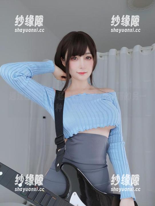 白银81 通过白银81的私拍图集窥探电子喵的另一种‘皮毛’。