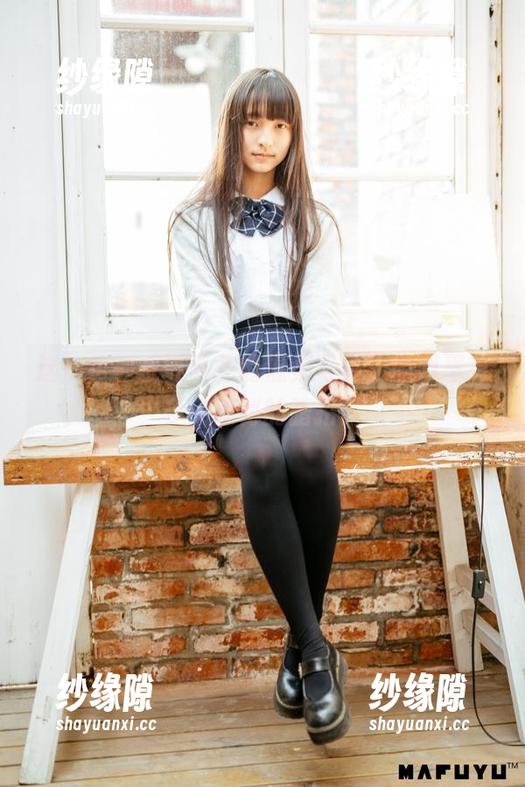 神乐坂真冬 这一组神乐坂真冬的温柔写真,原图里有多少隐秘的暗招?