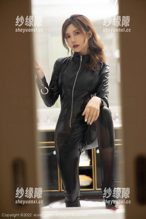 秀人网-Jennifer小若 秀人网 - Jennifer小若的礼服正好在网盘,真想把它下载到我的衣柜里!