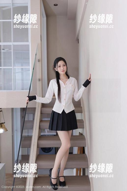 秀人网-tina甜仔 秀人网 - 看了“tina甜仔”的这个比基尼写真,我似乎明白了所有泳池派对的意义?