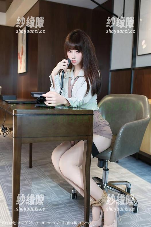 秀人网-刘婷婷 秀人网 - 图库中最新露脸的刘婷婷兔女郎:一秒从小白兔变女神啊!