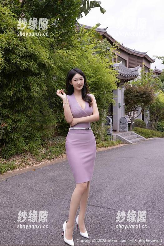 秀人网 - 原图定格了奈汐酱nice的美足，忍不住就想想，她站姿是不是特意练过？