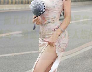 秀人网 - 妮儿Bluelabel的写真,妹妹就像一片迷雾,隐隐约约总让人想摘下面具,嘿嘿…