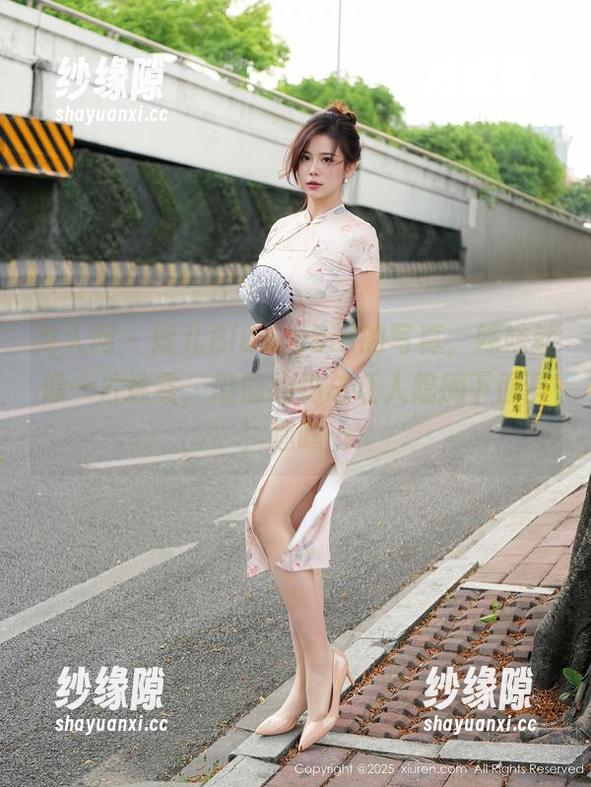 秀人网-妮儿Bluelabel 秀人网 - 妮儿Bluelabel的写真,妹妹就像一片迷雾,隐隐约约总让人想摘下面具,嘿嘿…