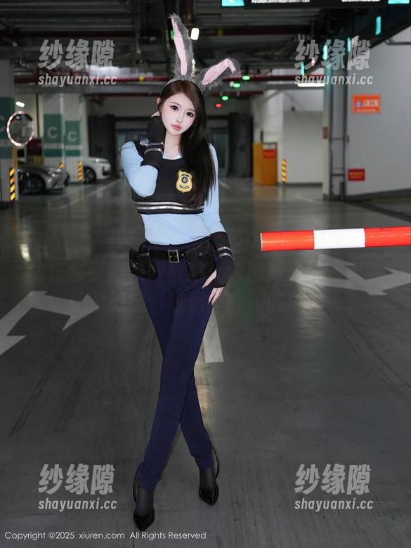 秀人网-安然Maleah 秀人网 - 在家里,安然Maleah的每一个动作似乎都值得被拍!这图集原图一定会让你想起‘家庭聚会’的那种…