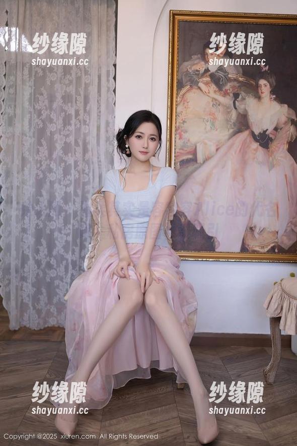 秀人网-容容容Alice 秀人网 - 温柔其实是容容容Alice的代名词,私房原图神奇吸引
