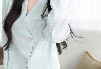 秀人网 - 美美的白丝与林文文,写真之中竟隐约透露些微的趣味