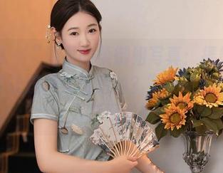 秀人网 - “温柔的柔御姐写真:摄影师怎么可能让这种美丽跑掉?”——他快被实力打服了!