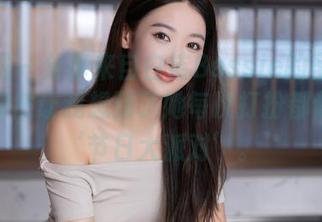 秀人网 - 分享来自白洁Bessie的圣诞套图,突然让我想到了她每次打扮都像是开‘节日大派对’。