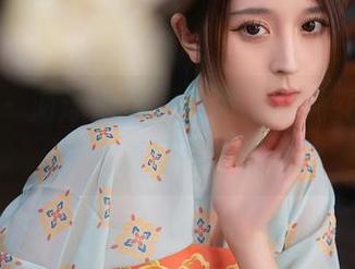 秀人网 - 游泳池边,舌尖上的菊花ace与高清写真小聚