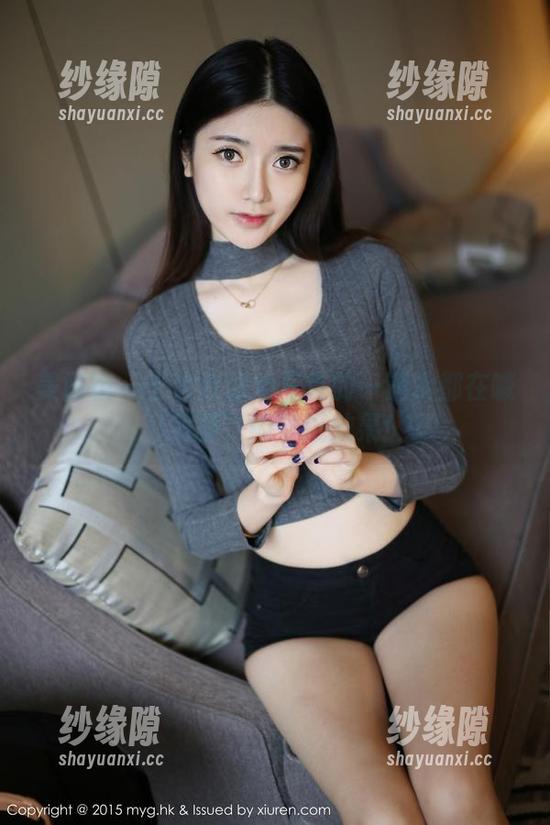 美媛馆-于大乔 美媛馆 - 于大乔泳池写真的一滴水都在喊‘美丽’的壁纸效果!