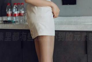 花漾show - 周大萌加个女王称号,全套图集里都有些意想不到的元素哦。