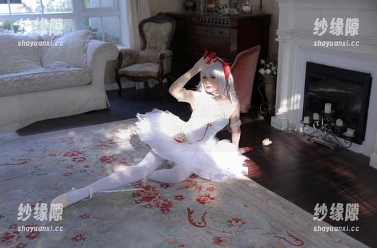 苏嫣嫣阿姨 苏嫣嫣阿姨的原图更新——一位女王的日常?我几乎要被这气场惊艳到了。