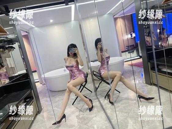 葛征 微密圈 - 葛征私拍作品:黑丝网洞袜和抹胸装,内心os恍如初恋!