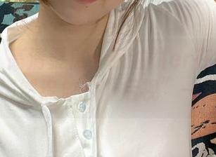 微密圈 - 高清聚焦:葱油饼er在露背毛衣中悄然绽放的“后视”一角。