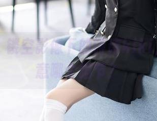 语画界 - 镂空影像下的诗诗kiki，你会留意哪个细节？