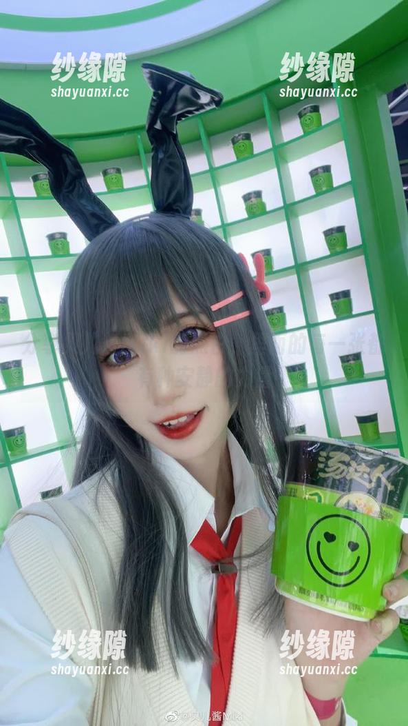 贝儿酱Miki 分享贝儿酱Miki的黑白,里面的每一张都有种安静的力量