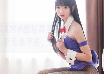 雪琪SAMA的写真里的网袜,那种冲动似乎无处不在,却又若隐若现。